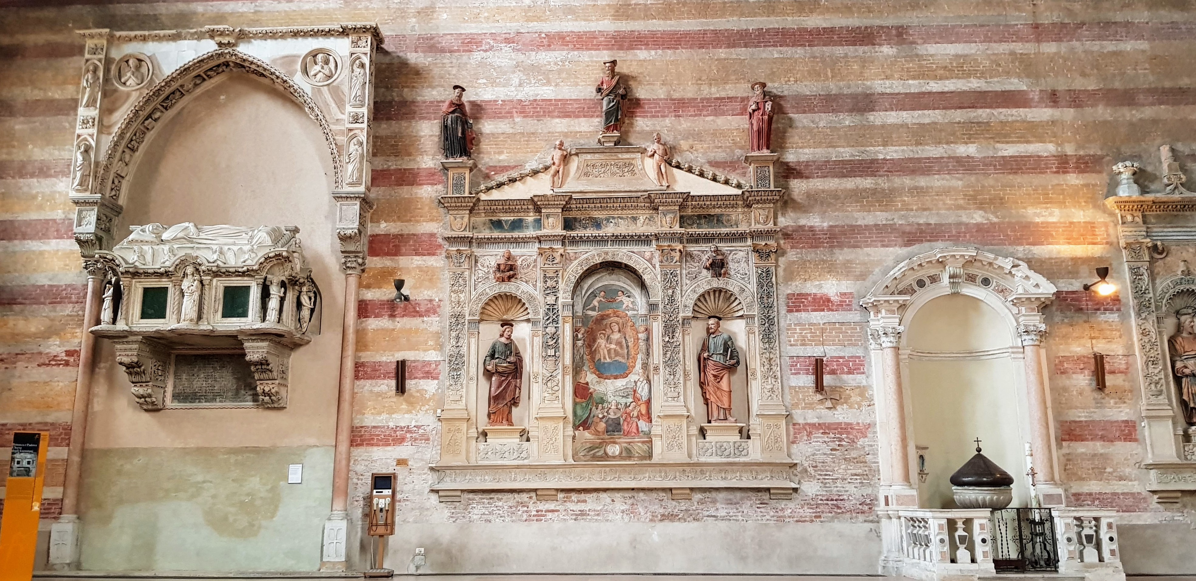Chiesa Eremitani Jacopo II da Cararra e Batisterio